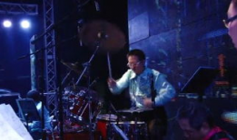 架子鼓表演视频