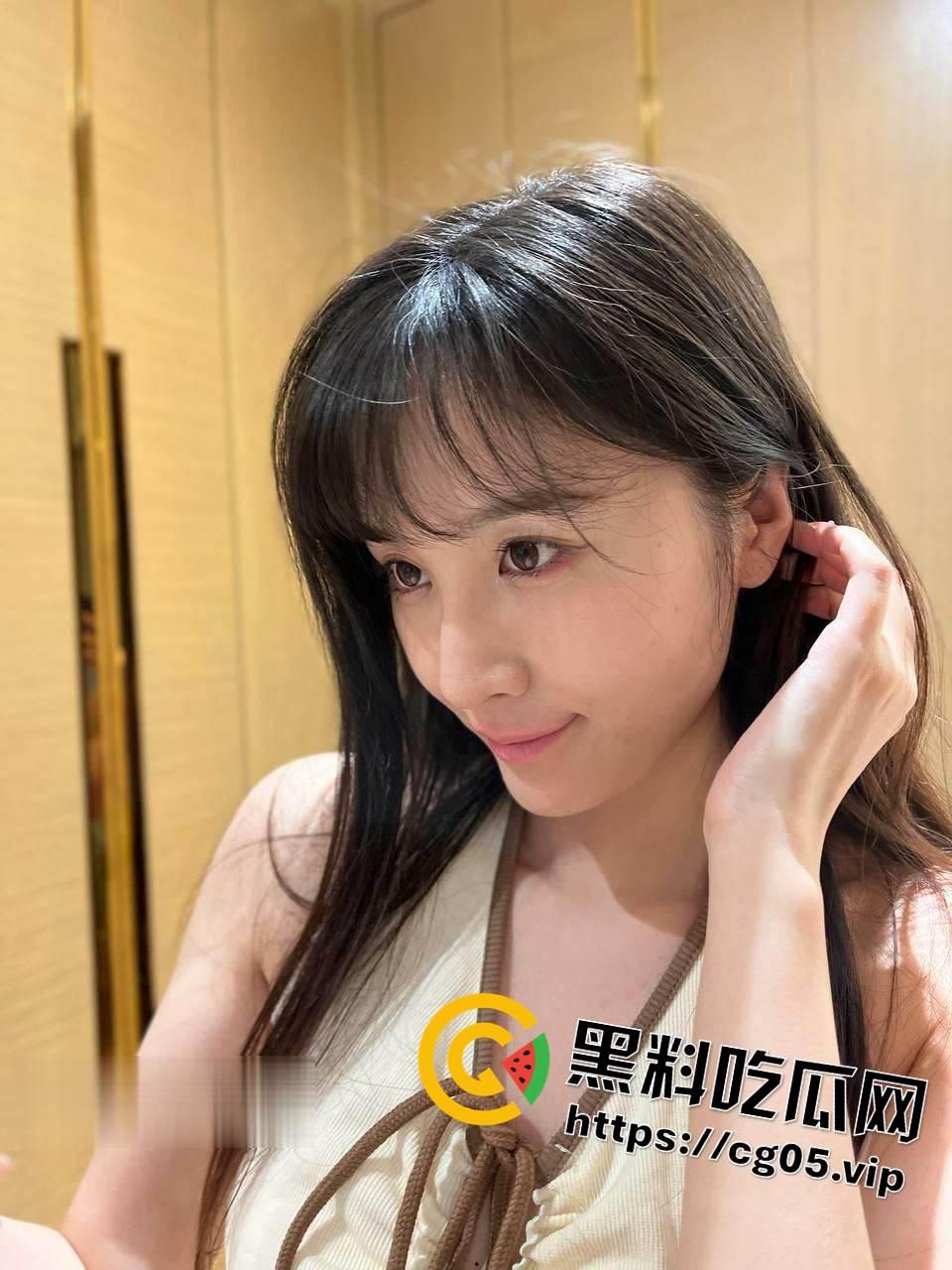 江苏极品公务员妹子 幸福又快乐的被领导调教 颜值非常抗打-3