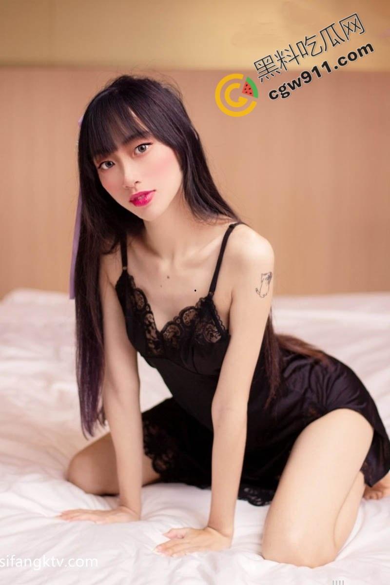 泰国淫荡眼镜娘【Hosh】私拍视频流出，全球轰动！曲线完美，打桩后入挑逗你的感官极限-1