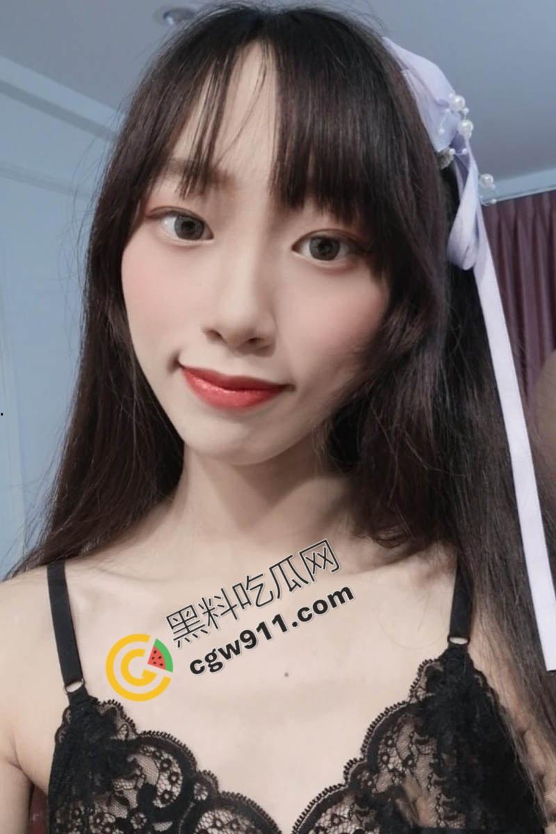 泰国淫荡眼镜娘【Hosh】私拍视频流出，全球轰动！曲线完美，打桩后入挑逗你的感官极限-2