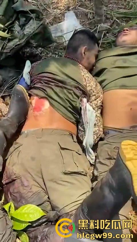 哥伦比亚武装冲突，现场死伤无数遍地尸体， 上万人流离失所!总统宣布: 进入紧急状态!-9